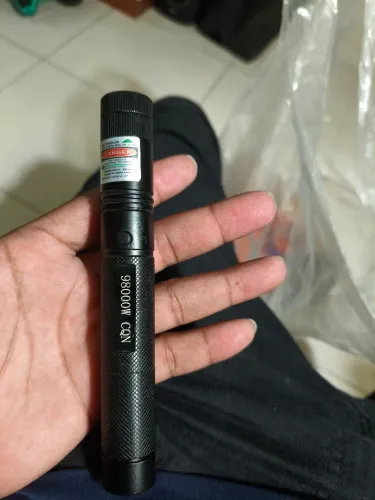 caneta laser 98000 w vai no avião 