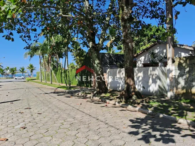 Lote em Rua Vereador Alcides Donadelli - Balneário Oásis - Peruíbe/SP