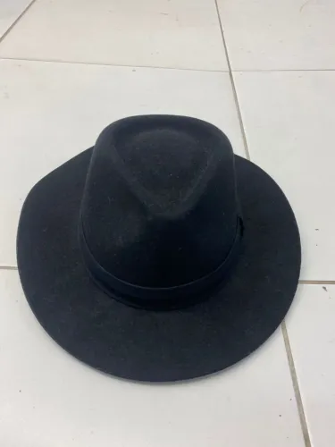 Chapéu preto Sibu
