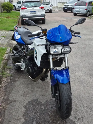Vende-se f800r 2013 em ótimo estado!!