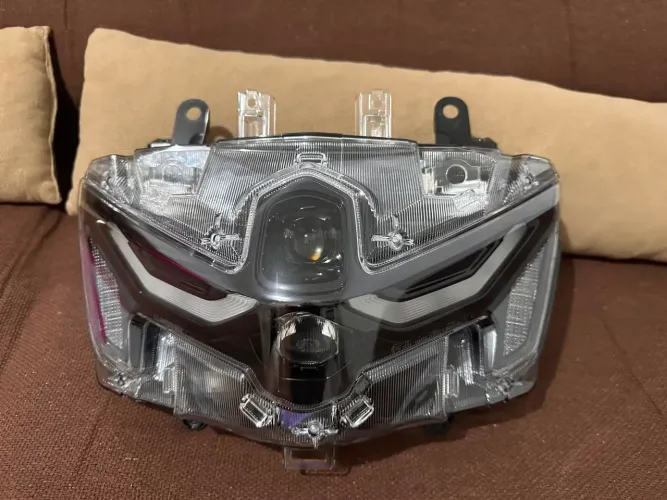 Farol nmax 160 2025