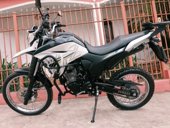 YAMAHA LANDER 250 2020 SEGUNDO DONO COM PROTETOR DE CARENAGEM