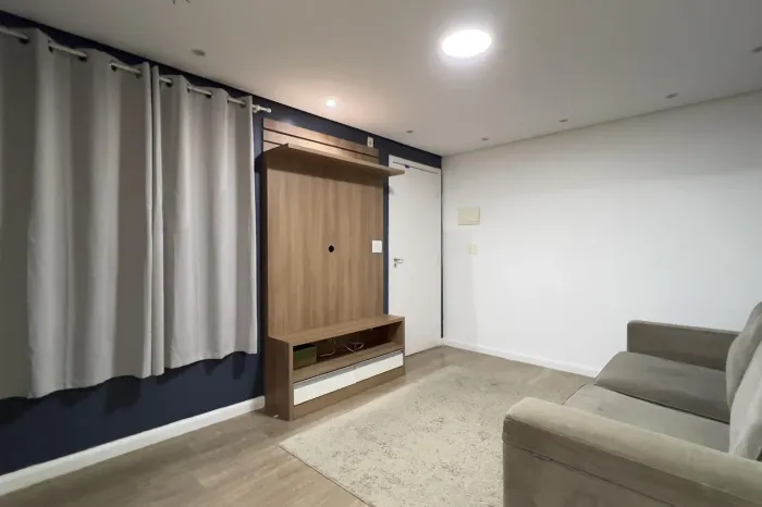 Apartamento com 2 Quarto(s) e 1 banheiro(s) para Alugar, 43 m² por R$ 1650 / Mês