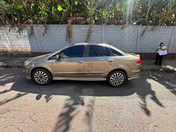 Fiat Linea T-jet 1.4 16V Turbo 4P 2009