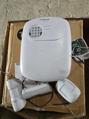 Central de Alarme Intelbras 