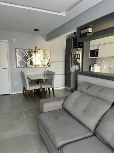 Apartamento à venda em Jurerê, Florianópolis