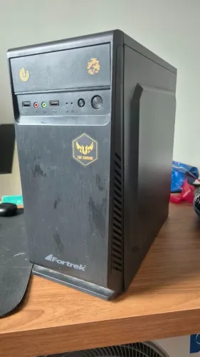 PC GAMER - I5 9°/16GB