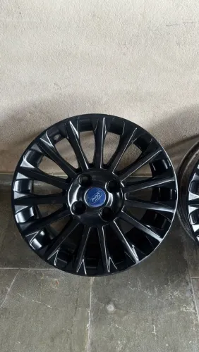 Roda new fiesta sport