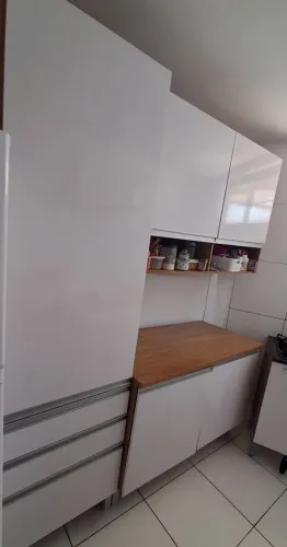 Armário de cozinha completo