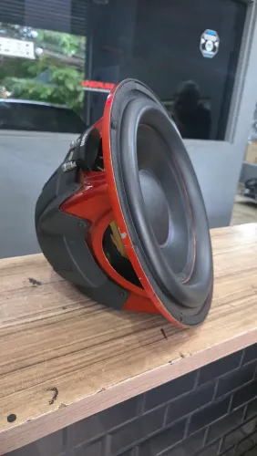 Subwoofer importado Flame 15 polegadas 500wrms 4 + 4 ohms recondicionado