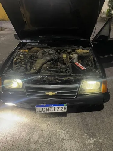 Chevrolet Monza Classic SE 2.0 /mpfi E EFI 2P E 4P 1990