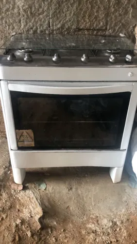 VENDE-SE FOGÃO 5 BOCAS BARATO