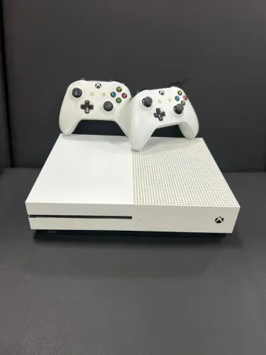 Xbox One / Xbox Series XS (1TB)