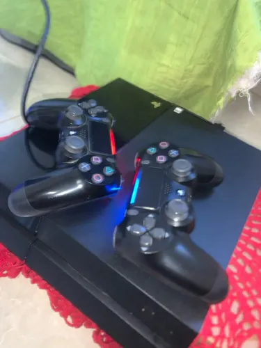 Ps4 aq 1tb, pego Xbox one s volta lero da pessoa