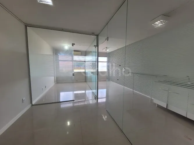 Sala comercial com 33m² privativos no Centro de Florianópolis