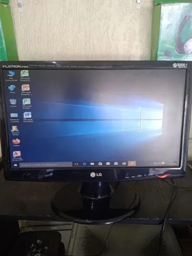 Monitor LG 20 polegadas completo