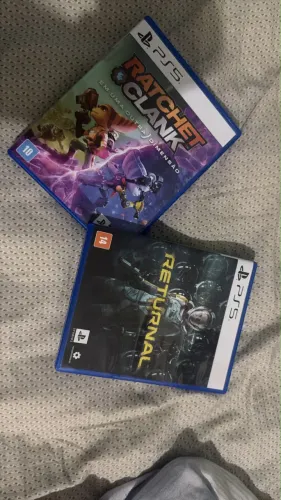 2 Jogos para PS5 Semi-novo