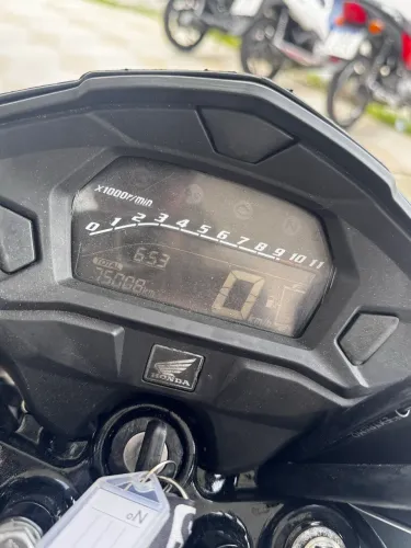 Vendo troco aceito cartão financiamento 