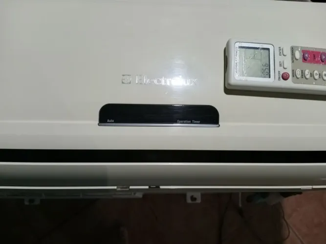 Vendo e instalo ar 9 mil BTUs