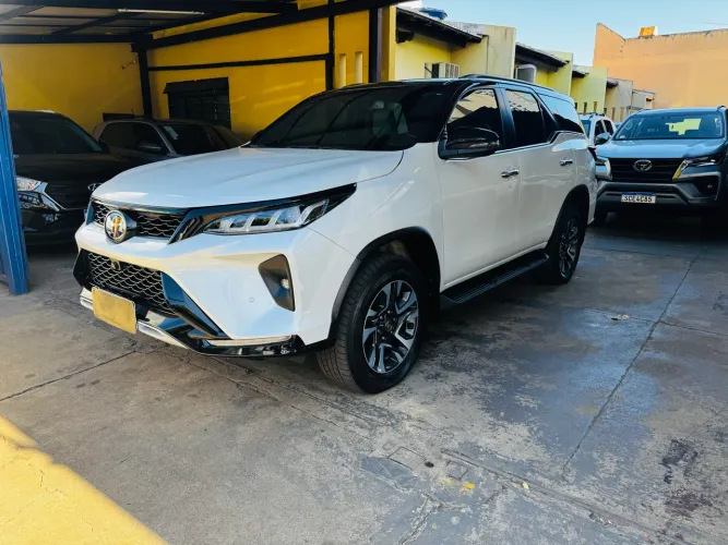 Toyota Hilux SW4 Diamond 2.8 TB 4X4 Die. Aut. 2024