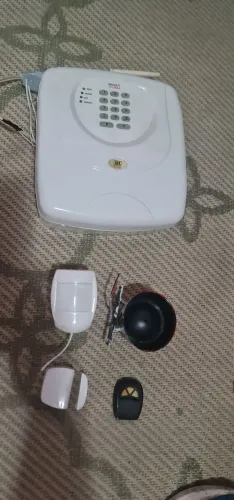 Alarme JFL, com discados, bateria, sensor de preca, sensor de.porta e 1 controle. 