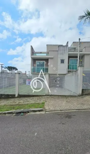 EXCELENTE SOBRADO À VENDA NO XAXIM!