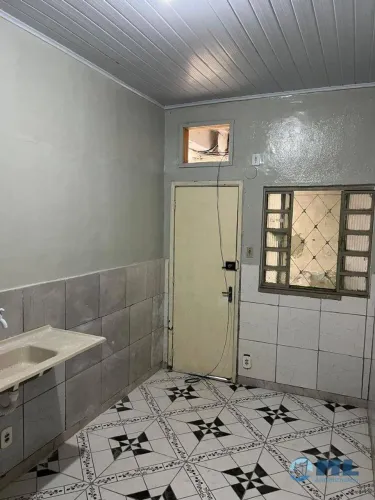 Kitnet com 1 dormitório para alugar, 20 m² por R$ 520,00/mês - Benfica - Rio de Janeiro/RJ