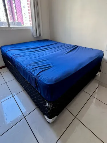 Cama de casal - box com colchão