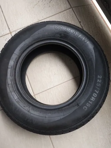 Pneu 225 aro 15 8 lonas para carga 