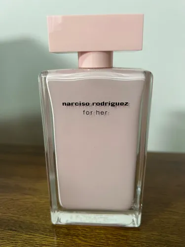 Embalagem de perfume importado