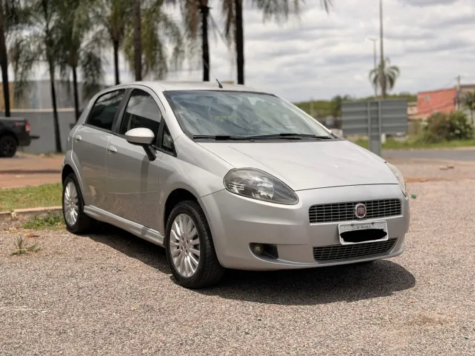 Fiat Punto Sporting 1.8 Flex 8v/16v 5P 2008