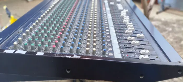 Mesa Yamaha MG 32 uX