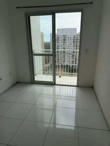 Alugo apartamento de 3 quartos SEMI MOBILIADO no BRISAS