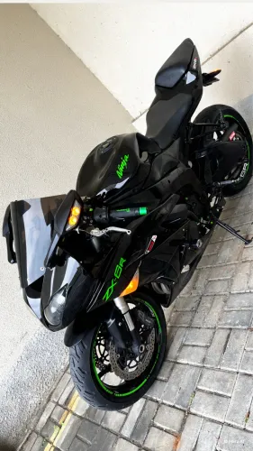Vendo ou troco zx6r 2011
