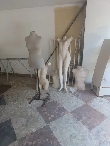 Vendo 5 manequins( usado/perfeito estado)
