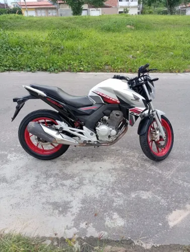 Honda twister 2021