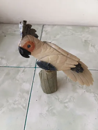 Peça decorativa de ave em mármore 