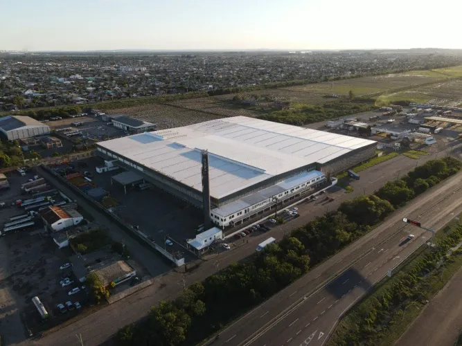 Pavilhão em condomínio fechado com 4.313 m² na Av. Tabaí em Canoas