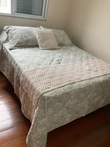 Cama box casal Ortobom. Praticamente nova.