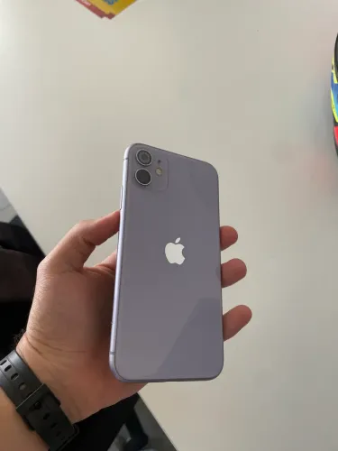 iPhone 11 128gb Lilás