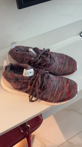 Tênis adidas 