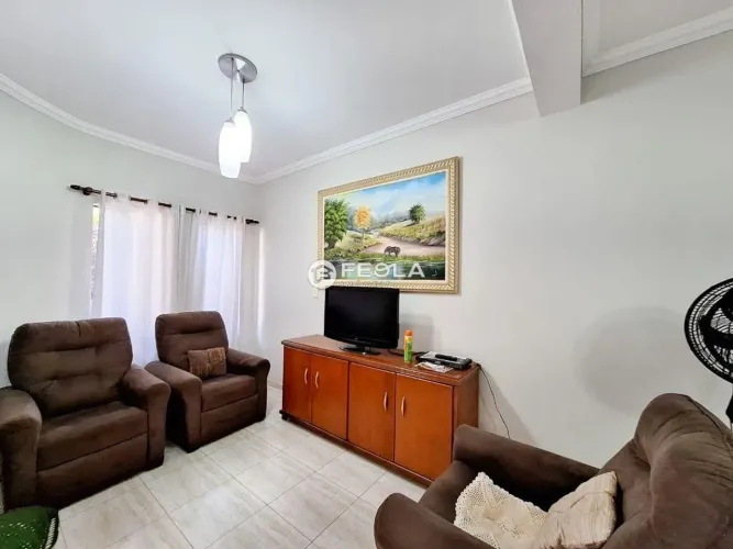 Casa à venda em Americana, Residencial Horto Florestal Jacyra I, com 2 suítes, com 159.99
