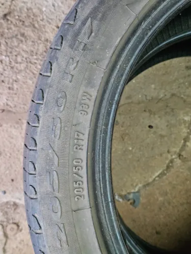 Pneus 205/50/17