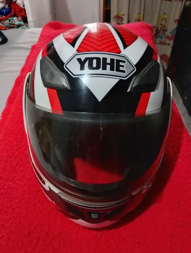 Capacete articulável Robocop