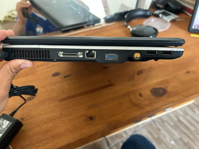 ? Notebook Gigabyte W552U 15,4?