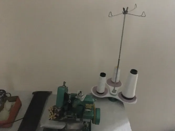 Máquina semi industrial overlock