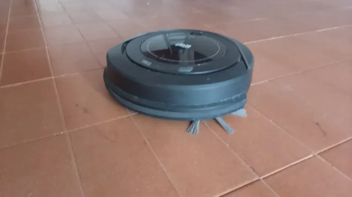 Robô varre e aspira da Wap 