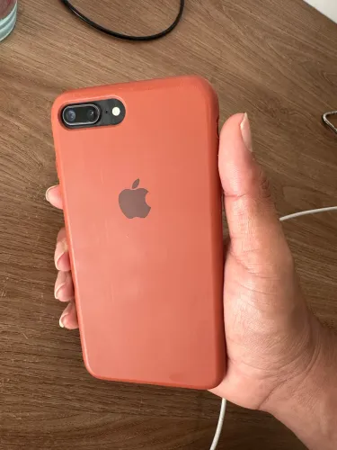 IPHONE 8 PLUS 64GB BEM CONSERVADO 