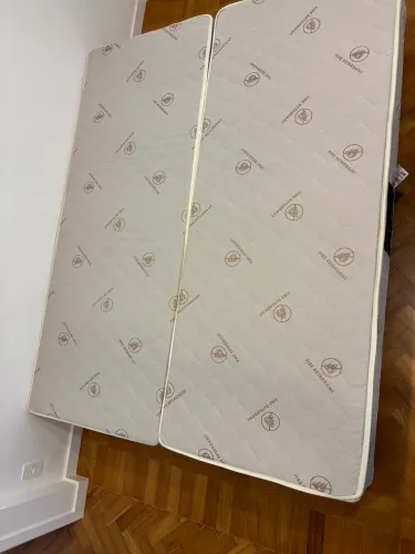 Cama Box Queen Castor Usada em Excelente Estado (Sem Colchão)
