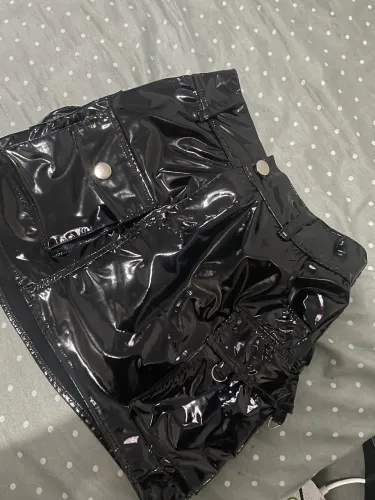 vendo saia, nova, comprei e não serviu, tamanho 38 